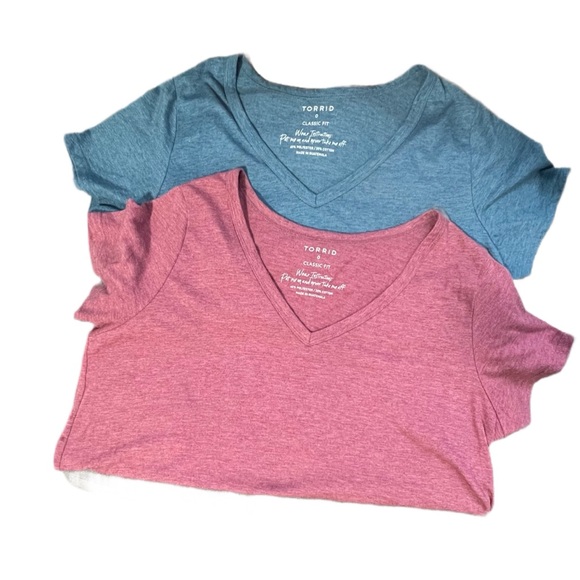 torrid Tops - Bundle of 2 Torrid Girlfriend Signature Jersey V-Neck T-Shirts, Size 0X (L/12)